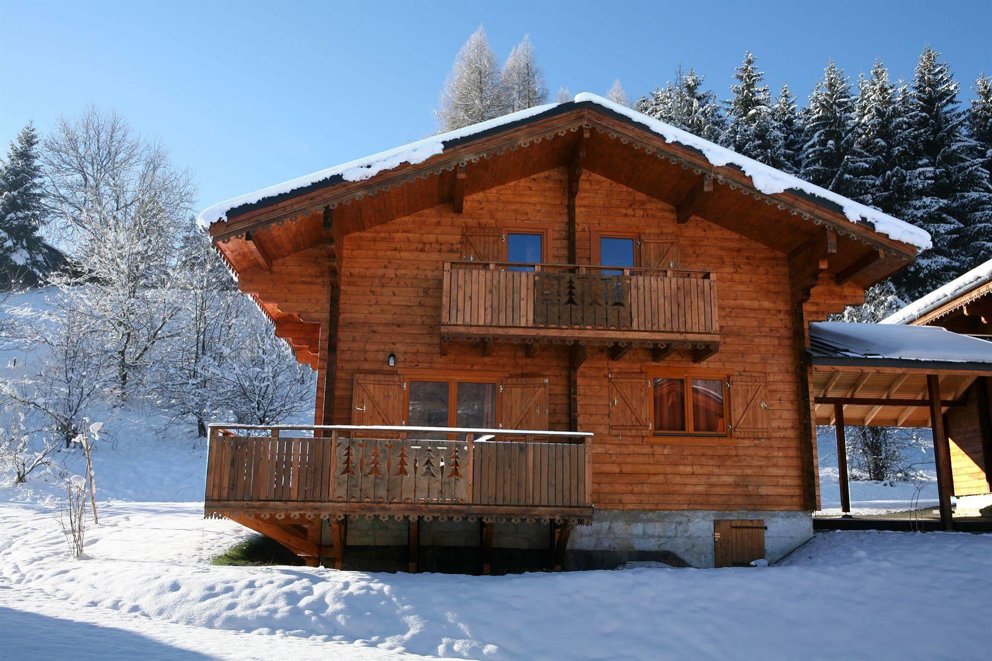 Residence Nemea Les Chalets Du Bois De Champelle Morillon Exterior photo