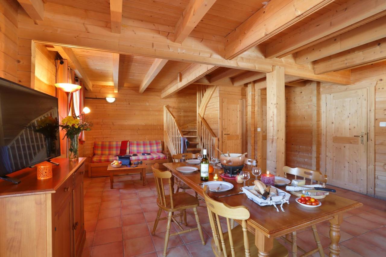 Residence Nemea Les Chalets Du Bois De Champelle Morillon Exterior photo